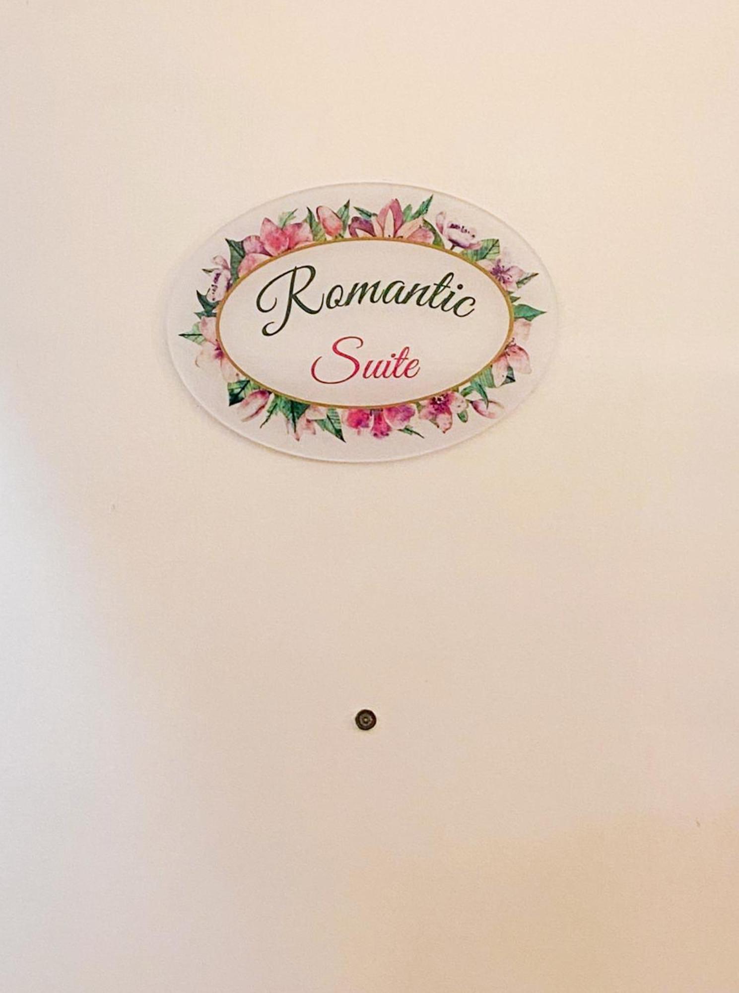Romantic Suite Napoli Bagian luar foto